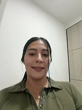 Snapshot of Sophie__Foxxx chatting on July 14, 2:05 am Sophie Foxxx online show from July 14, 2:05 am