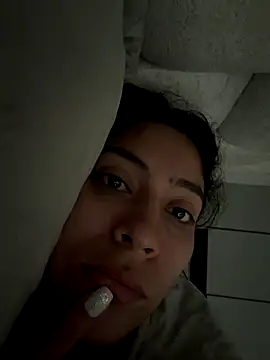 Sophie  Foxxx online show from December 2, 11:12 am