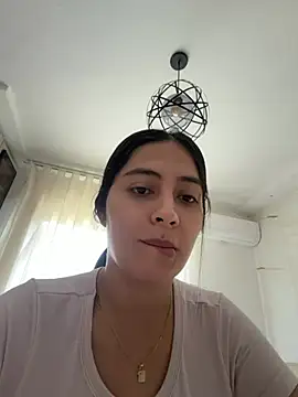 Snapshot of Sophie__Foxxx chatting on July 17, 4:15 pm Sophie Foxxx online show from July 17, 4:15 pm
