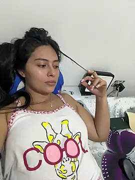 Sophie  Foxxx online show from March 17, 10:19 pm