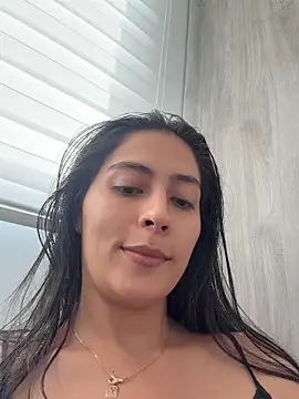 Sophie  Foxxx online show from May 14, 9:45 pm
