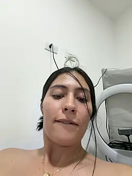 Sophie  Foxxx online show from May 15, 11:25 pm