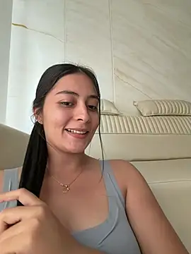 Snapshot of Sophie__Foxxx chatting on July 11, 7:47 pm Sophie Foxxx online show from July 11, 7:47 pm