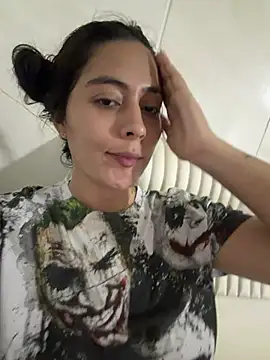 Snapshot of Sophie__Foxxx chatting on June 27, 3:12 am Sophie Foxxx online show from June 27, 3:12 am