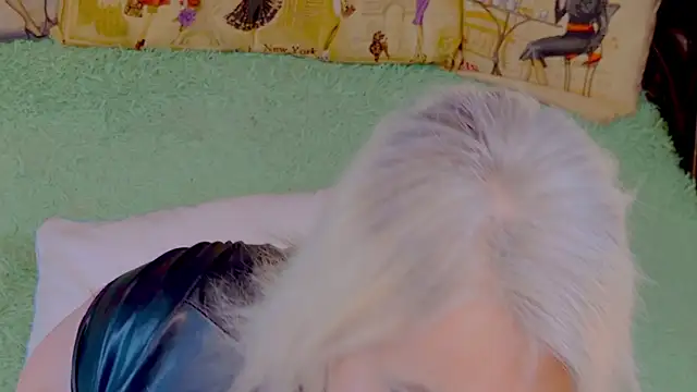 Snapshot of stiphlermom chatting on January 10, 3:40 pm stiphlermom online show from January 10, 3:40 pm