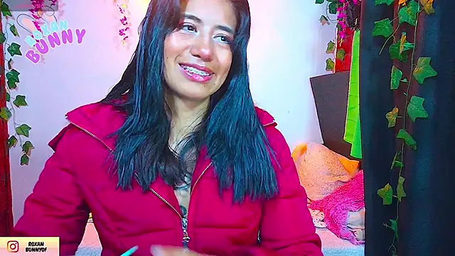 Snapshot of Roxanbunny1 chatting on January 14, 5:33 am Roxanbunny1 online show from January 14, 5:33 am