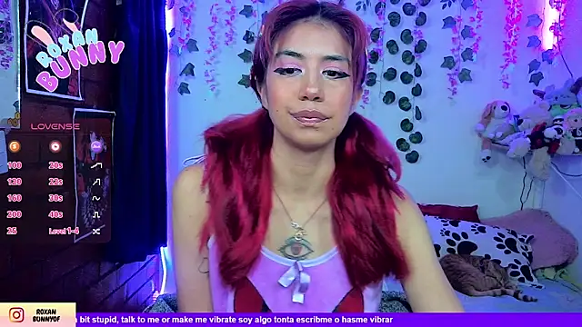 Roxanbunny1 online show from May 14, 3:03 am