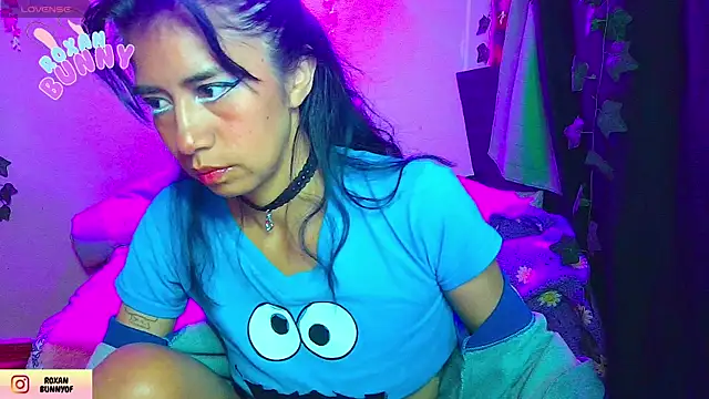 Snapshot of Roxanbunny1 chatting on January 13, 1:31 am Roxanbunny1 online show from January 13, 1:31 am