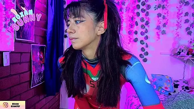 Roxanbunny1 online show from April 10, 5:14 am