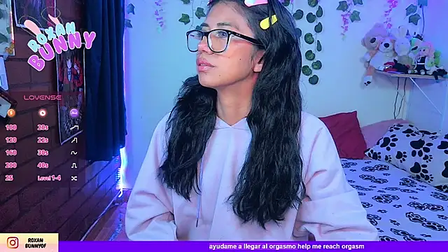 Roxanbunny1 online show from June 10, 2:46 am