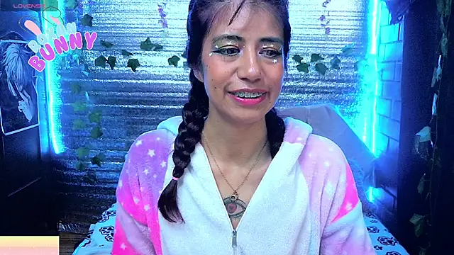 Roxanbunny1 online show from March 27, 4:19 pm