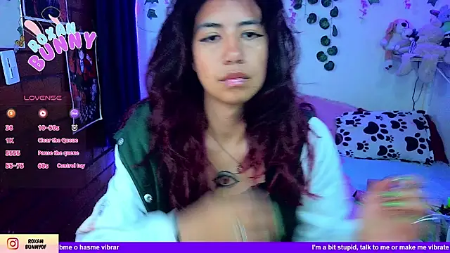 Roxanbunny1 online show from May 19, 1:43 am