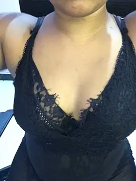 Rose Olivia online show from March 26, 4:16 pm