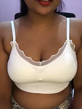 Rose Olivia online show from November 29, 3:45 pm