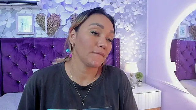 Snapshot of dalila_salazar chatting on June 27, 3:01 am dalila salazar online show from June 27, 3:01 am