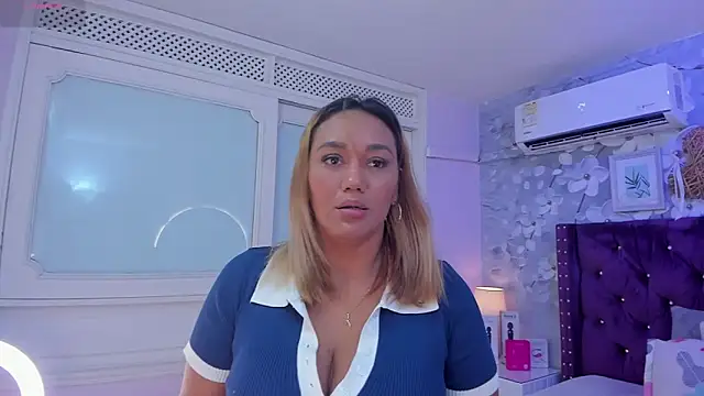 dalila salazar online show from April 25, 3:20 am