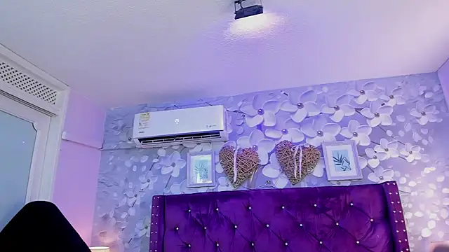 Snapshot of dalila_salazar chatting on May 16, 10:36 am dalila salazar online show from May 16, 10:36 am