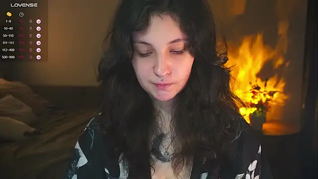 Snapshot of kshishtan chatting on October 27, 6:03 am kshishtan online show from October 27, 6:03 am