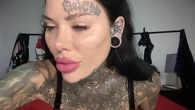 claudiacvc95 online show from January 15, 5:44 am