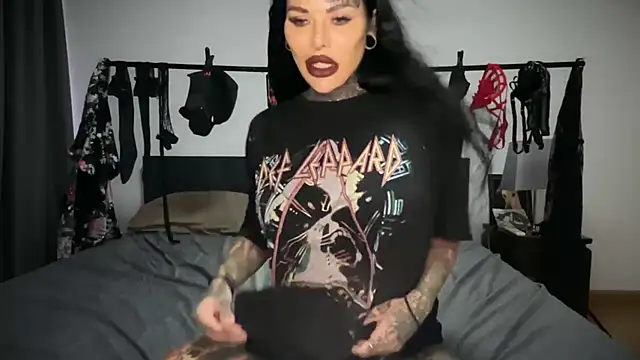 claudiacvc95 online show from October 26, 4:46 am