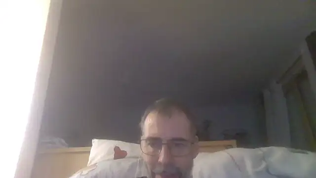 ptitcanard60600 online show from October 21, 10:31 pm