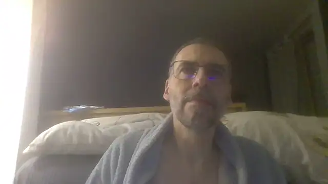 Snapshot of ptitcanard60600 chatting on October 12, 10:33 pm ptitcanard60600 online show from October 12, 10:33 pm