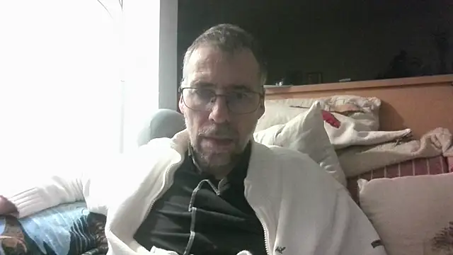 ptitcanard60600 online show from March 24, 10:21 pm