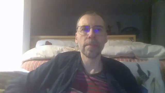 ptitcanard60600 online show from December 19, 10:45 pm