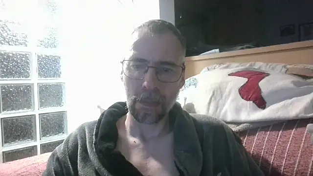 Snapshot of ptitcanard60600 chatting on April 30, 11:53 pm ptitcanard60600 online show from April 30, 11:53 pm