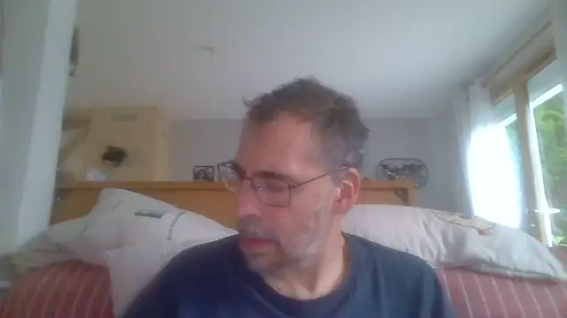 Snapshot of ptitcanard60600 chatting on September 14, 5:24 pm ptitcanard60600 online show from September 14, 5:24 pm