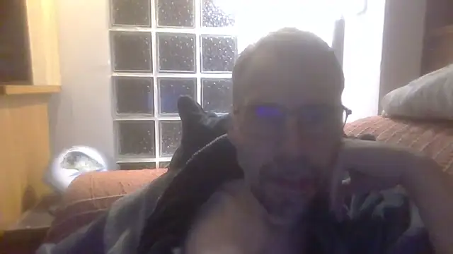Snapshot of ptitcanard60600 chatting on October 19, 10:12 pm ptitcanard60600 online show from October 19, 10:12 pm