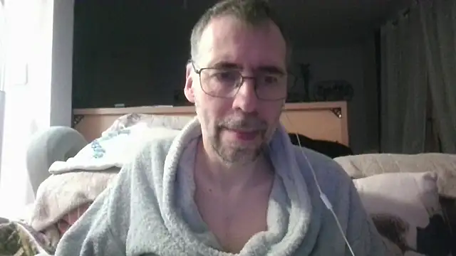 ptitcanard60600 online show from March 20, 9:27 pm