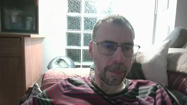 ptitcanard60600 online show from March 7, 11:21 pm