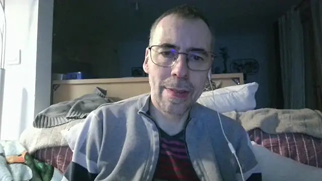 ptitcanard60600 online show from February 20, 10:12 pm