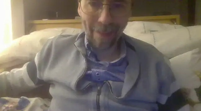 Snapshot of ptitcanard60600 chatting on March 18, 9:32 pm ptitcanard60600 online show from March 18, 9:32 pm