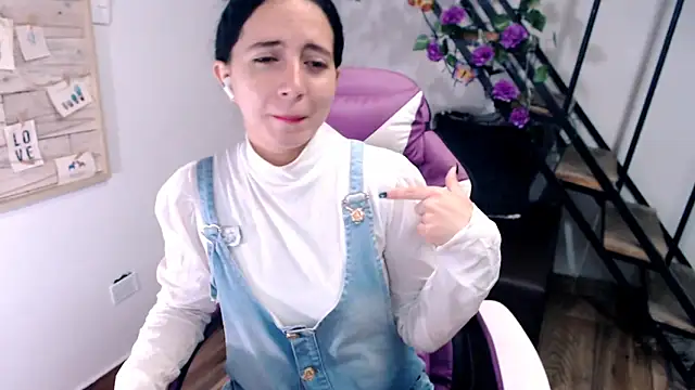 samantha baby  online show from March 1, 5:02 pm