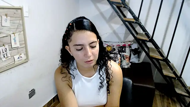 Snapshot of samantha_baby_ chatting on March 13, 12:27 am samantha baby online show from March 13, 12:27 am