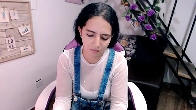 samantha baby  online show from March 15, 9:55 pm