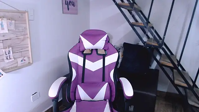 samantha baby  online show from October 28, 7:57 pm