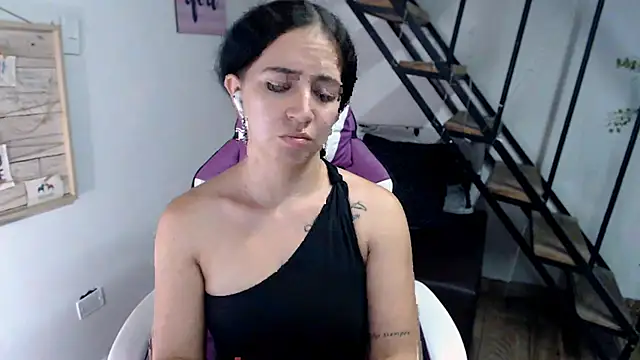 samantha baby  online show from October 23, 9:46 pm