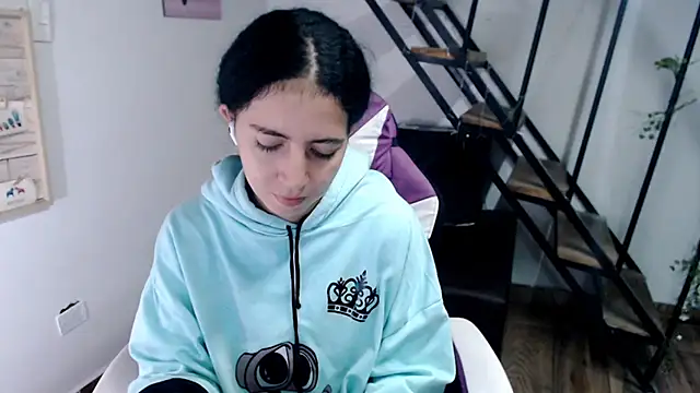 samantha baby  online show from January 12, 4:58 pm