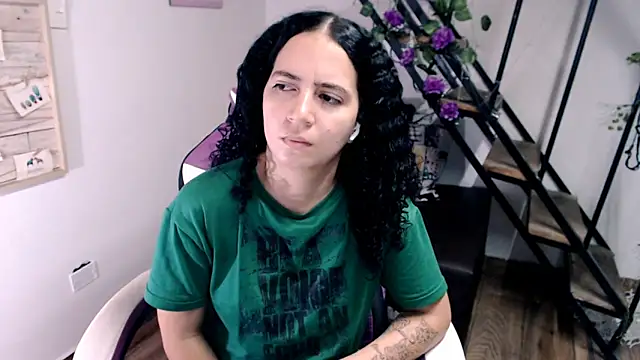 samantha baby  online show from February 1, 7:17 am