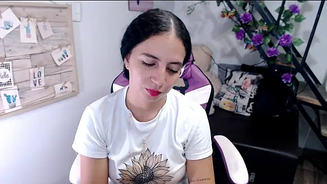Snapshot of samantha_baby_ chatting on July 18, 5:54 pm samantha baby online show from July 18, 5:54 pm