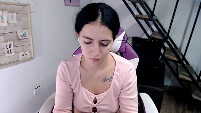 samantha baby  online show from January 6, 4:55 pm