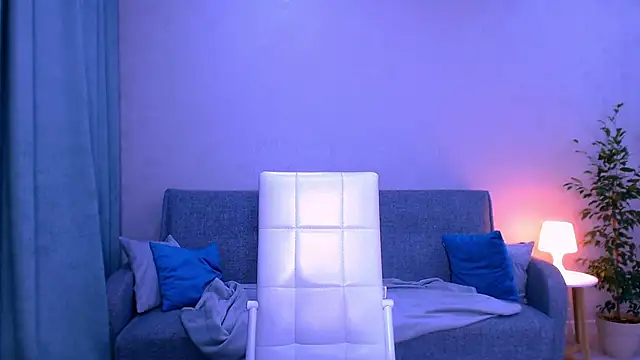 LesleySweet online show from February 19, 6:49 pm