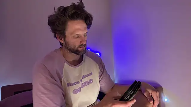 Snapshot of alexmannd chatting on November 23, 5:34 pm alexmannd online show from November 23, 5:34 pm