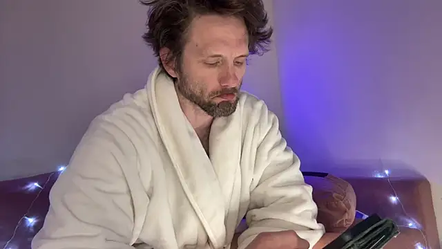 Snapshot of alexmannd chatting on December 3, 5:34 pm alexmannd online show from December 3, 5:34 pm