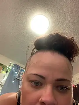 ThICk JuIcEy online show from February 13, 2:55 am