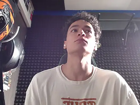 Curly Angel24 online show from May 4, 1:25 pm