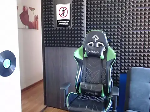 Curly Angel24 online show from December 20, 5:05 pm